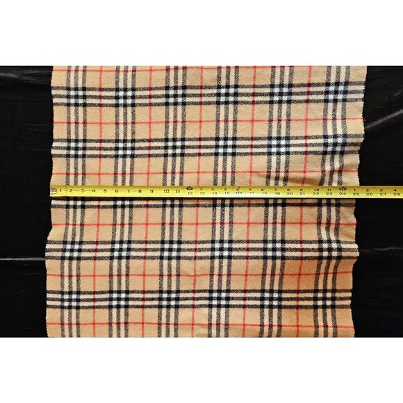BURBERRYs of London 100% New Wool BEIGE Shawl Nova Check - Picture 8 of 11